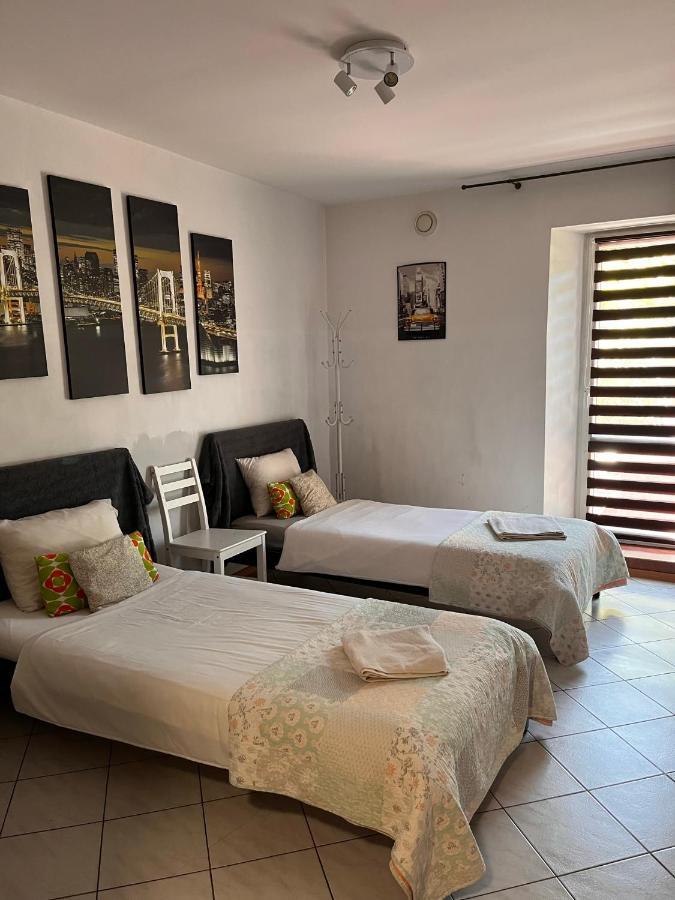 White Garden Apartman Oświęcim Kültér fotó