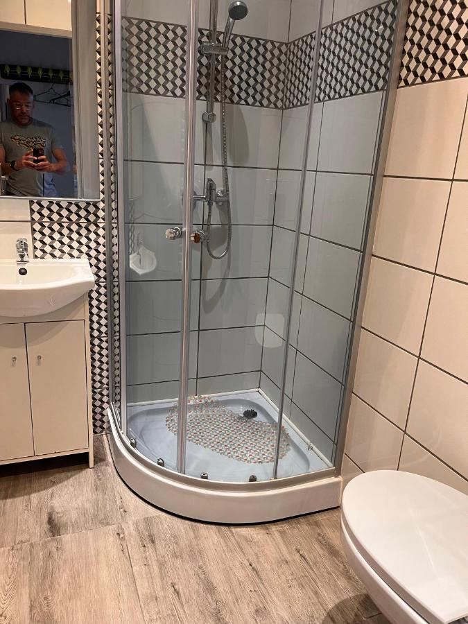 White Garden Apartman Oświęcim Kültér fotó