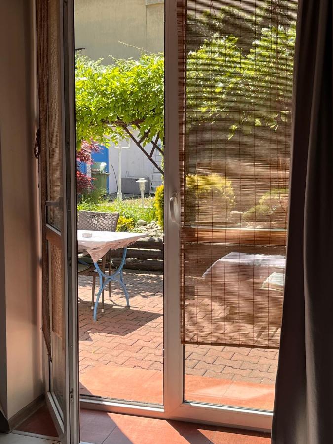 White Garden Apartman Oświęcim Kültér fotó