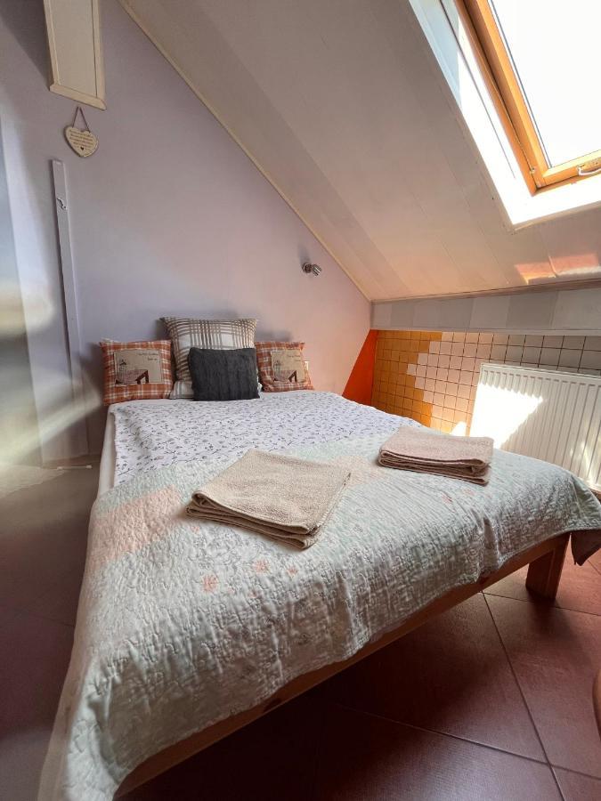 White Garden Apartman Oświęcim Kültér fotó